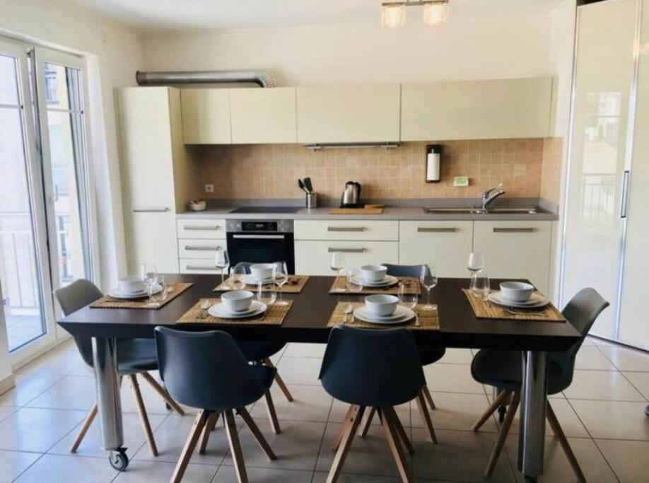 Appartamento Comfortable 2 Bedrooms Near Train Station *